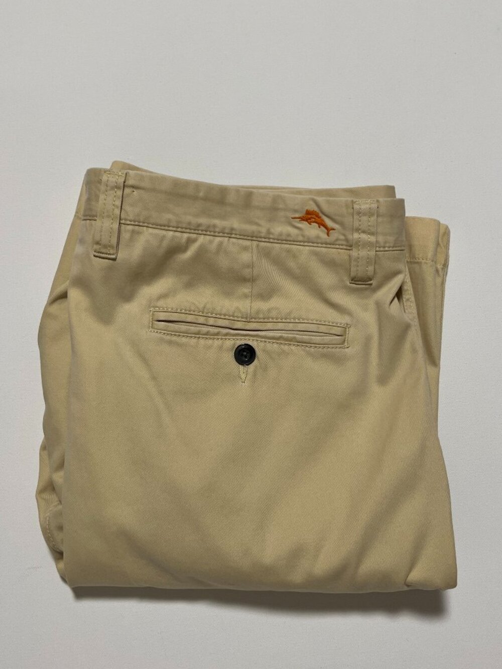 Tommy Bahama Shorts Casual Preppy Summer Vacation Yellow Cream Men's size 36